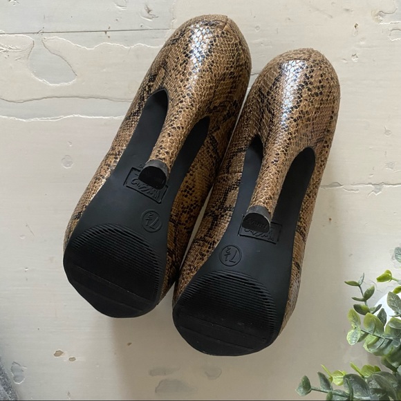 Mossimo SnakeSkin Round Toe Heels - Picture 4 of 7